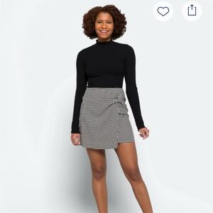Skies are Blue Checkered Black and White Envelope Skirt